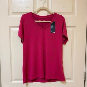 Under Armour Women's V-Neck Magenta Tee